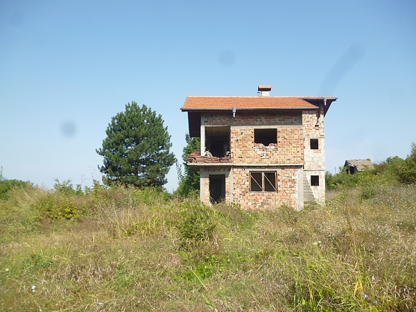 spacious-villa-with-big-plot-of-land-and-nice-panoramic-views-located-in-a-suburban-area-3-km-away-from-vratsa-bulgaria