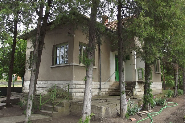 country-house-with-annex-and-spacious-garden-situated-in-a-lively-village-near-international-road-30-km-north-of-vratsa-bulgaria