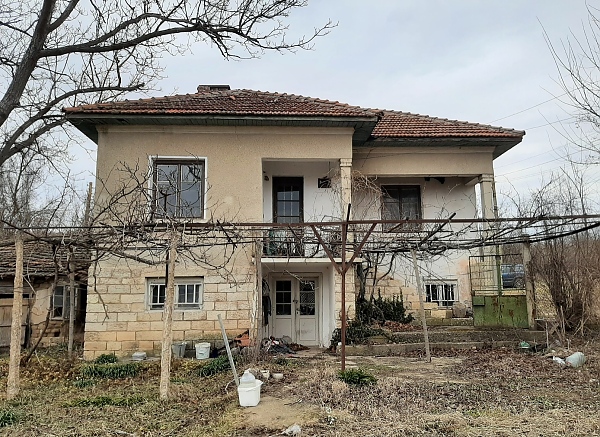 country-house-with-plot-of-land-and-nice-views-situated-in-a-village-near-river-30-km-away-from-vratsa-bulgaria