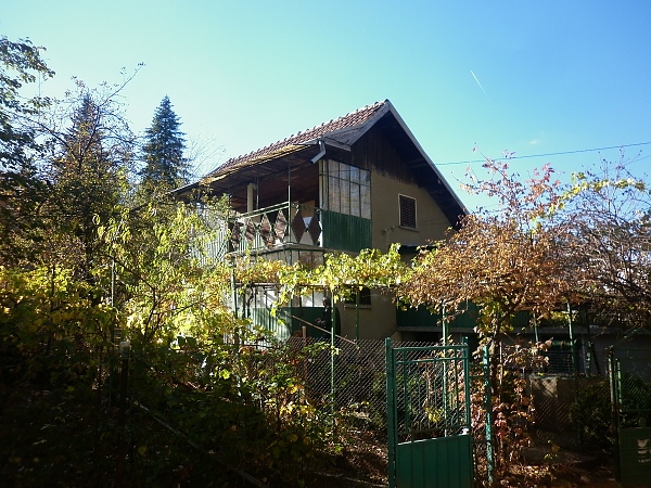 nice-villa-situated-in-a-villa-zone-6-km-away-from-the-town-of-vratsa