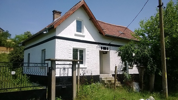 renovated-country-house-with-plot-of-land-and-nice-views-situated-in-a-quiet-area-near-river-and-forest-15-km-away-from-vratsa-bulgaria