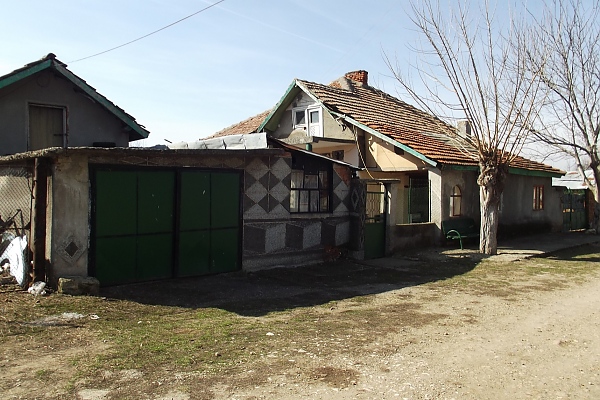 countryside-property-with-big-covered-area-situated-not-far-away-from-two-dams-45-km-to-the-north-from-vratsa-bulgaria