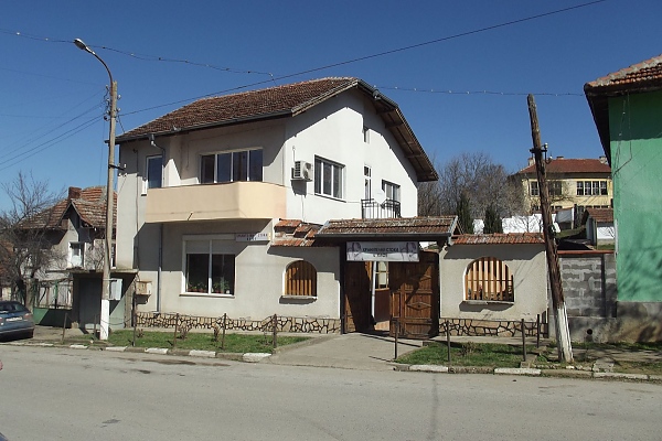 spacious-countryside-property-with-active-business-and-nice-location-50-km-away-from-big-city-in-bulgaria