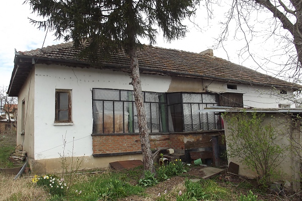 big-rural-property-located-in-a-quiet-area-near-river-60-km-north-of-vratsa-bulgaria