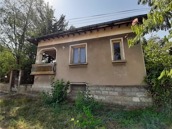 old-rural-house-with-annex-storage-and-land-situated-in-a-quiet-village-40-km-north-of-vratsa-bulgaria