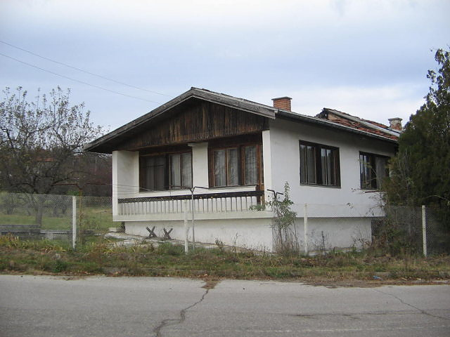 /rural-property-with-nice-location-half-an-hour-away-from-ski-and-spa-resort-in-bulgaria/