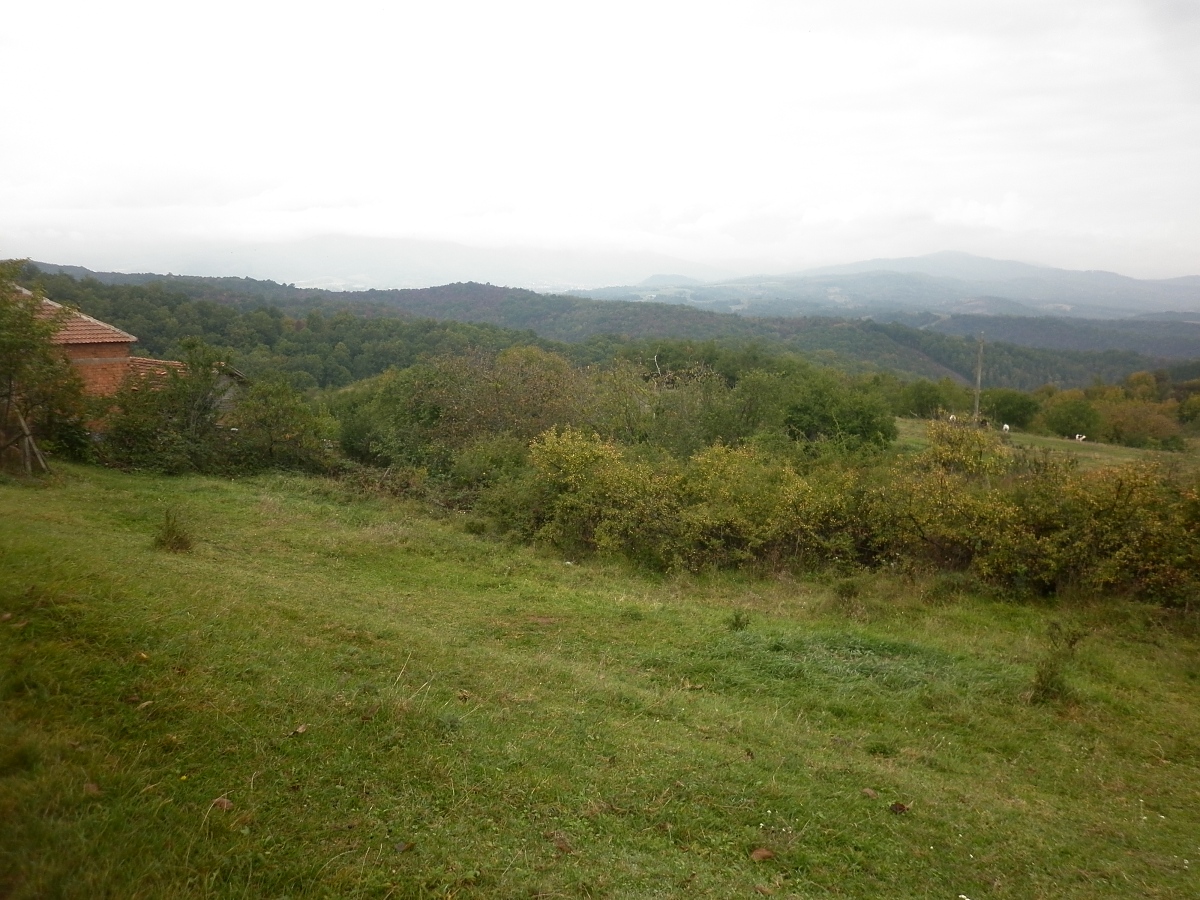 /vast-plot-of-land-with-great-views-situated-in-a-mountain-area-about-one-hour-away-from-sofia-bulgaria/